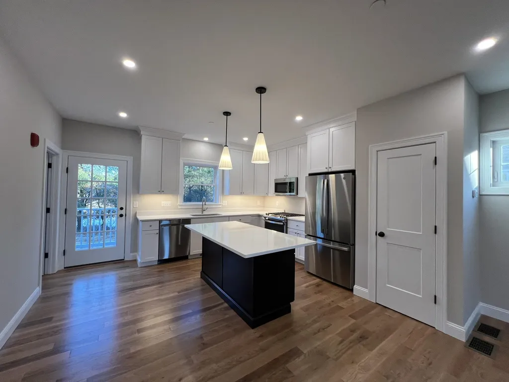 24 Juniper Lane Portsmouth NH 03801
