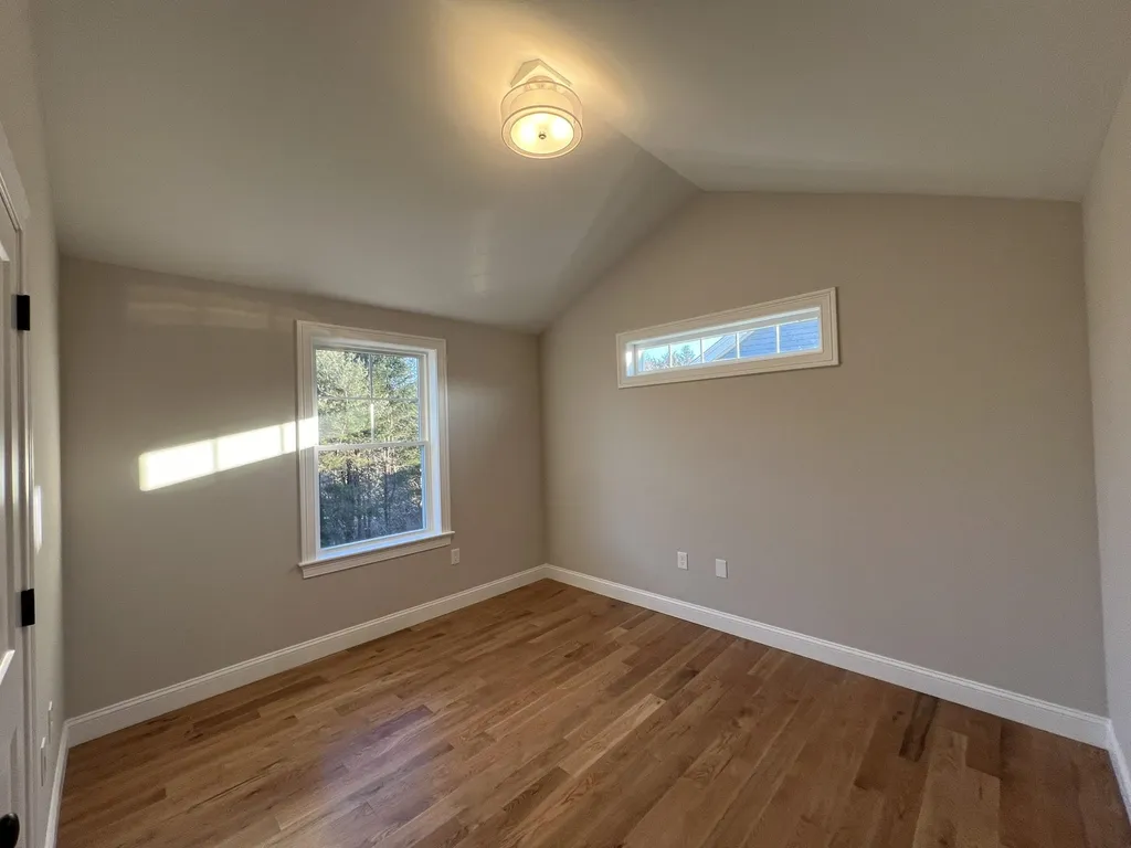 24 Juniper Lane Portsmouth NH 03801