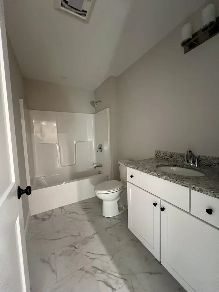 24 Juniper Lane Portsmouth NH 03801