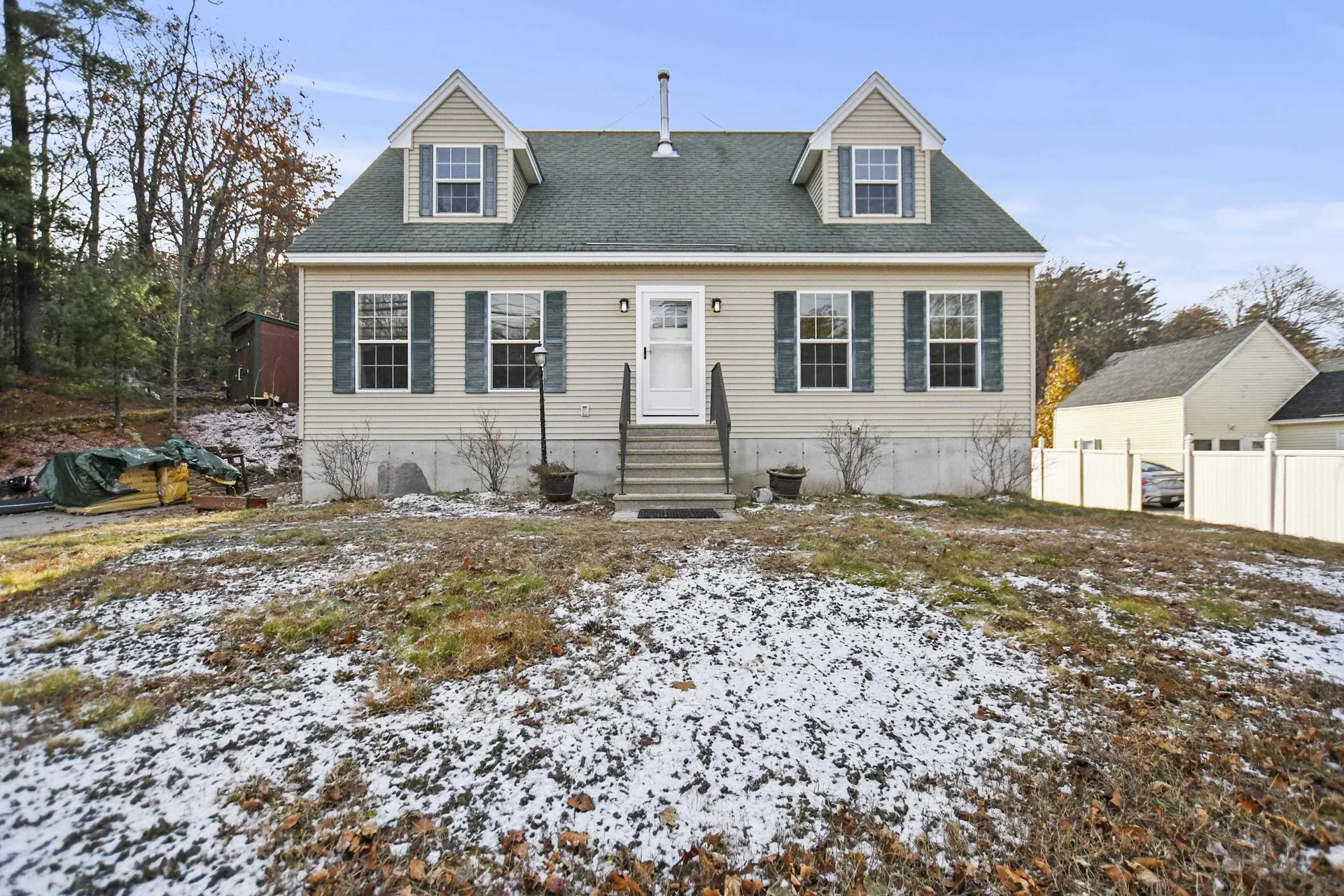91 Main Street Raymond NH 03077