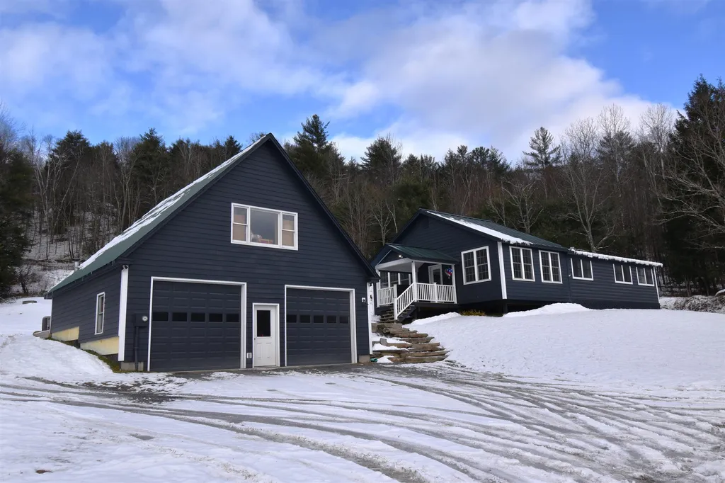 527 Page Hill Road Corinth VT 05040