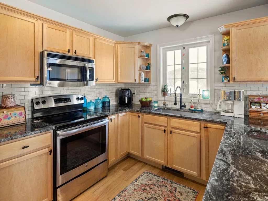 76 Bushey Road Fairfax VT 05454