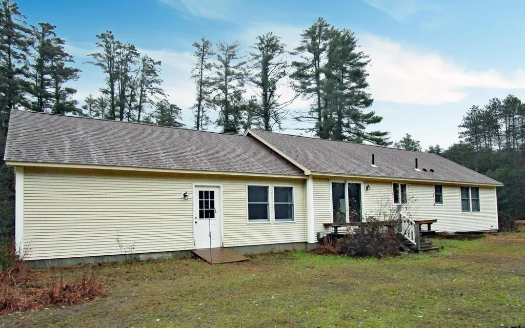 41 Pine Meadow Road New Hampton NH 03256