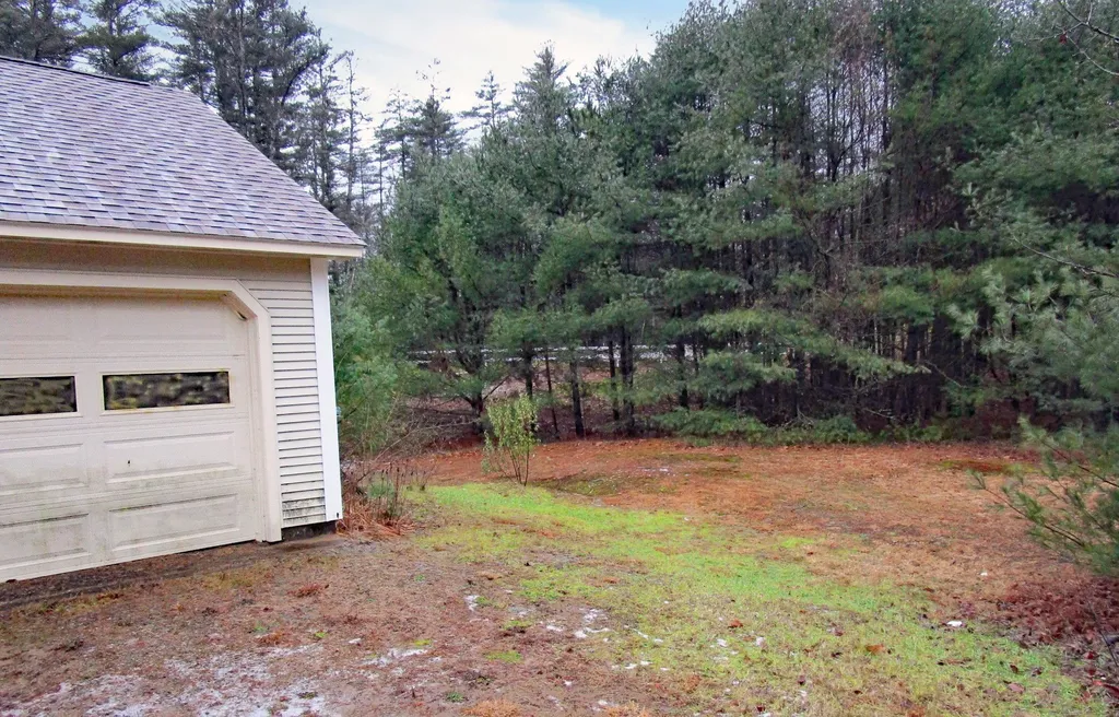 41 Pine Meadow Road New Hampton NH 03256
