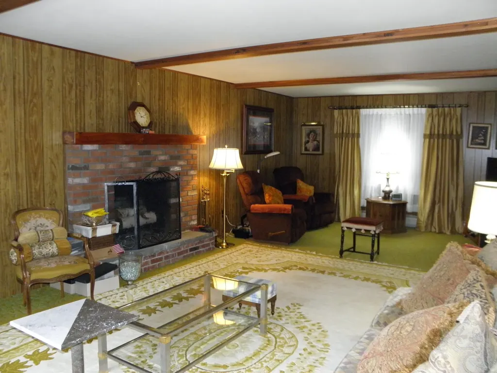 159 Vt Route 11 Peru VT 05152