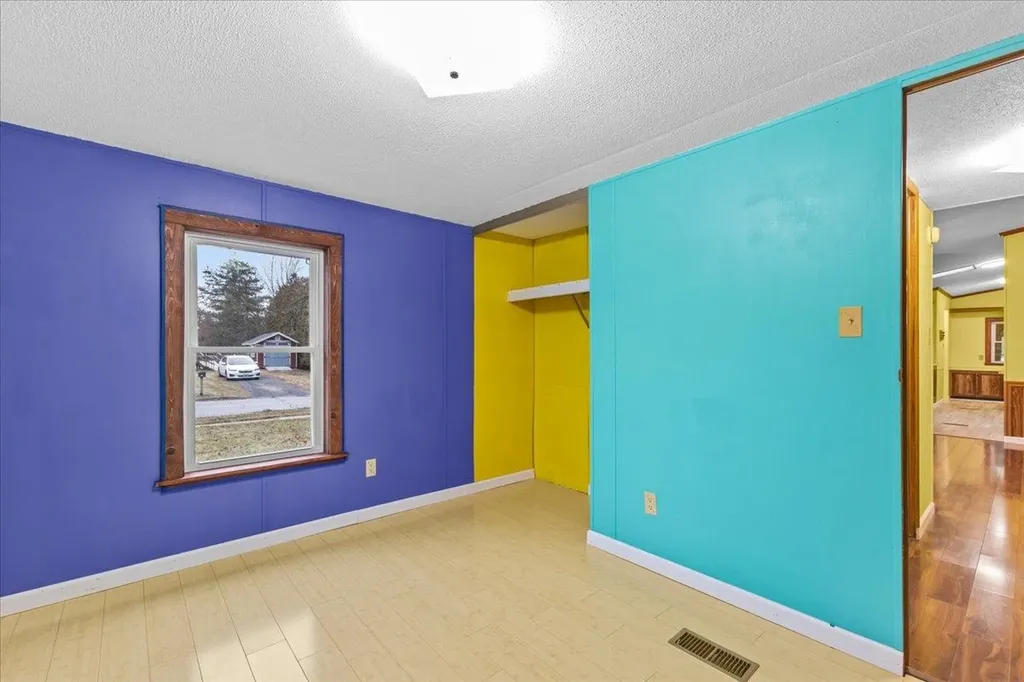 15 Sunset Drive Vergennes VT 05491