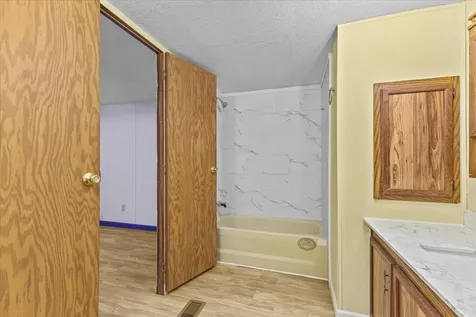 15 Sunset Drive Vergennes VT 05491