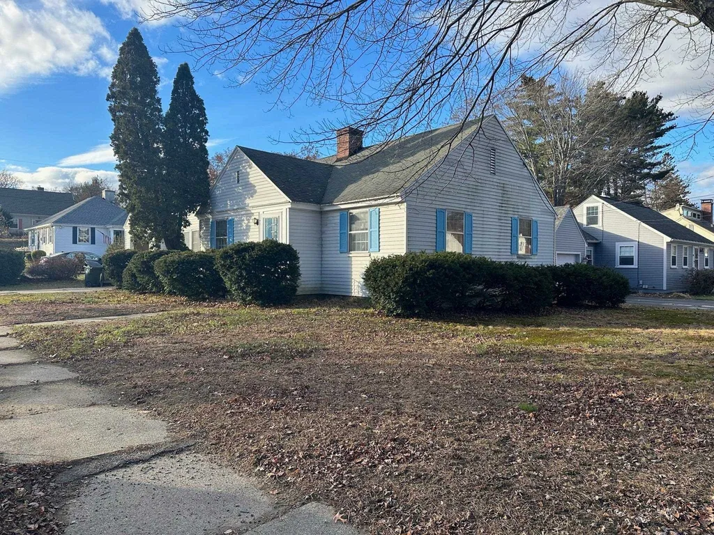 276 Salmon Street Manchester NH 03104