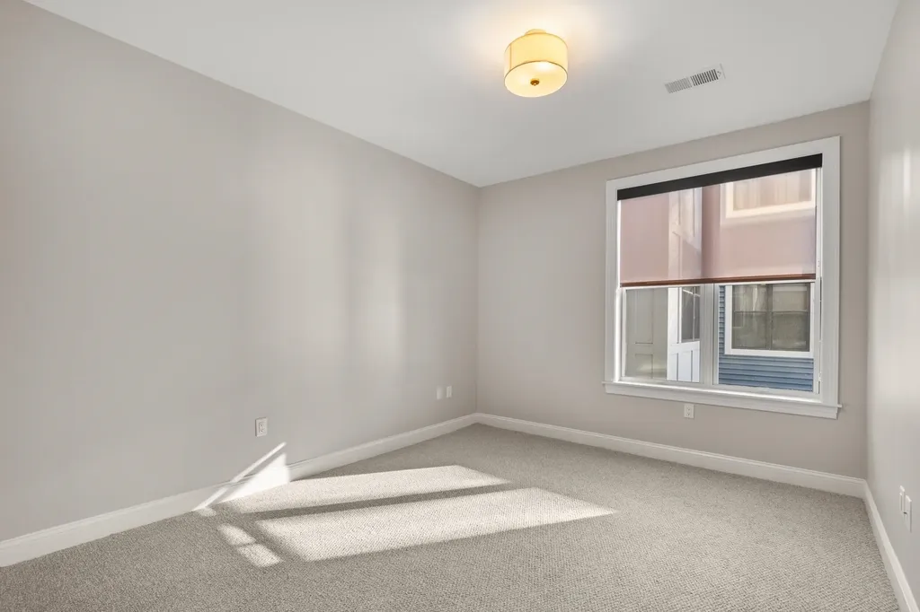 99 Foundry Place Portsmouth NH 03801