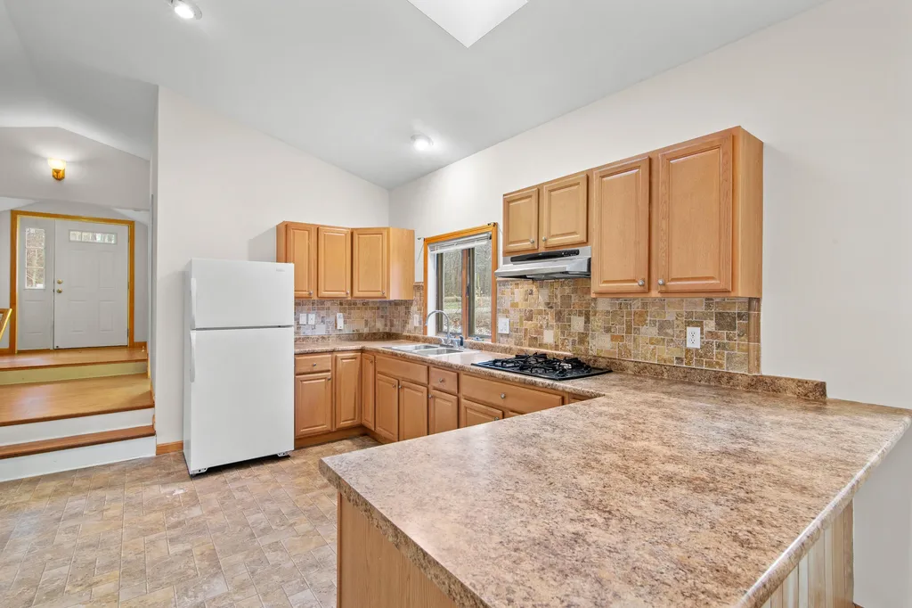 3 Heron Way Barrington NH 03825