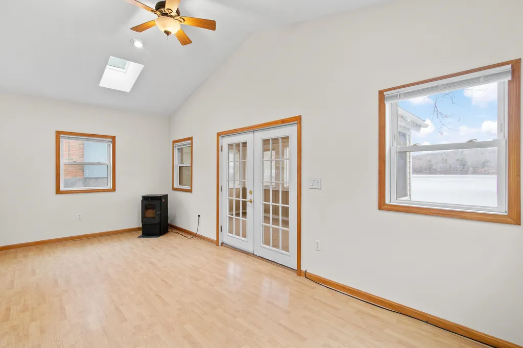 3 Heron Way Barrington NH 03825