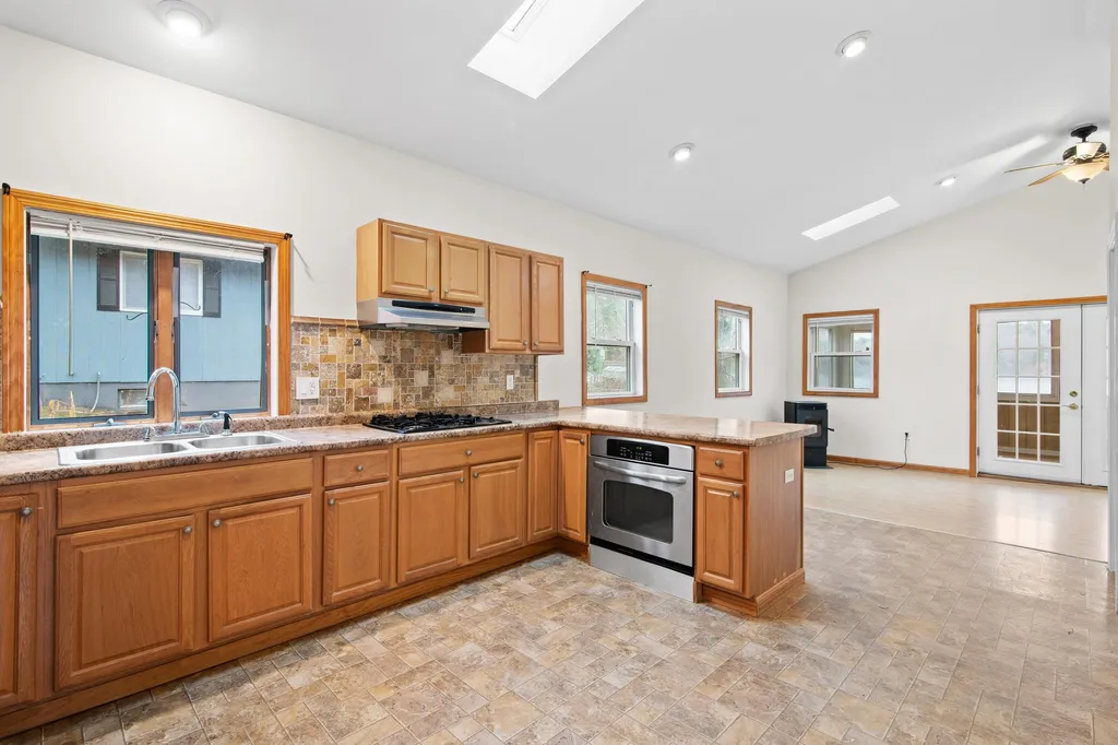 3 Heron Way Barrington NH 03825