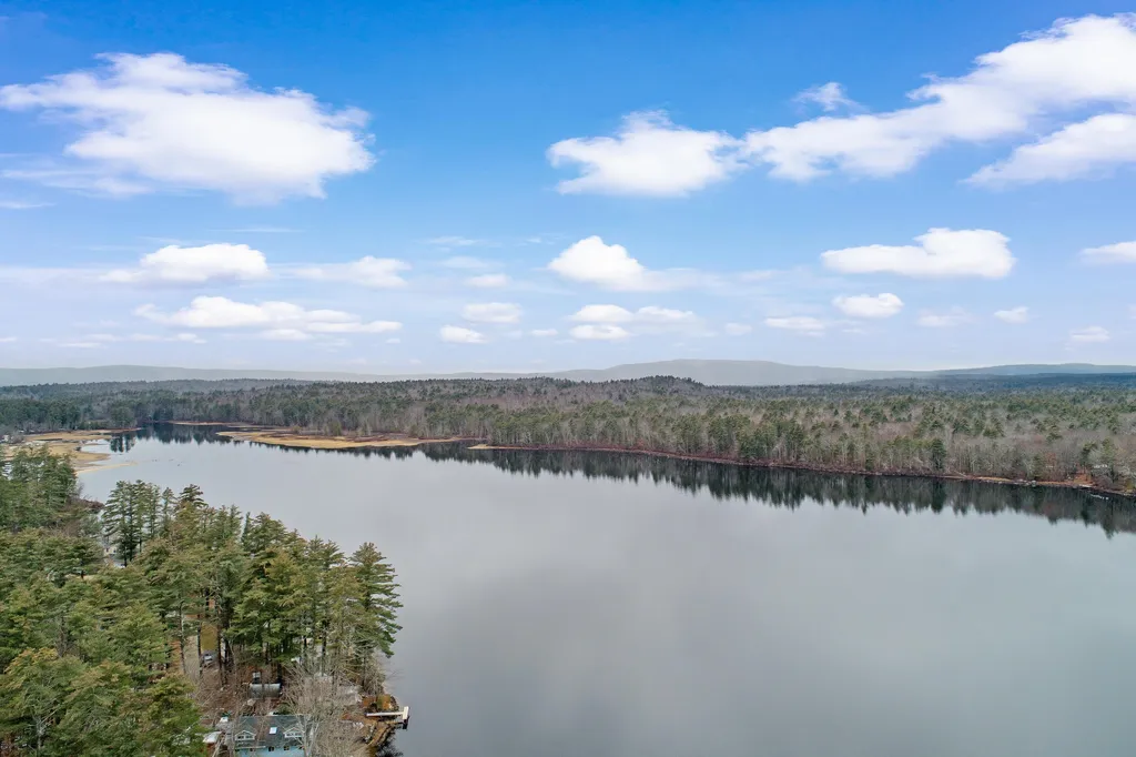 3 Heron Way Barrington NH 03825