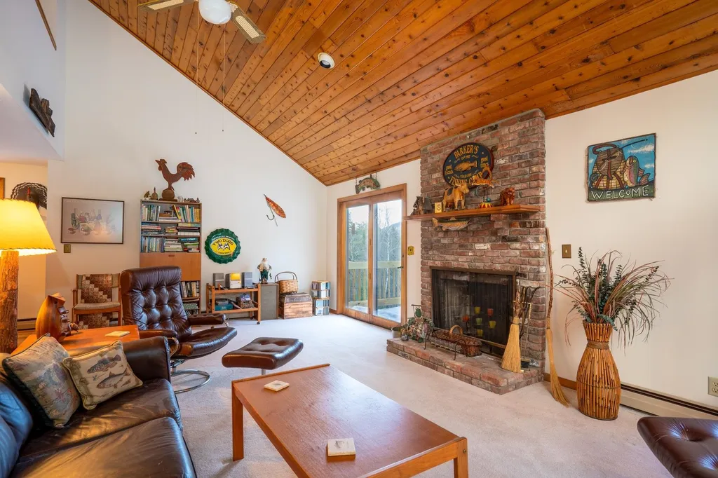 411 Stratton Gate Road Jamaica VT 05343