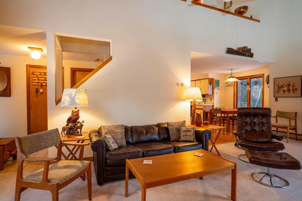 411 Stratton Gate Road Jamaica VT 05343