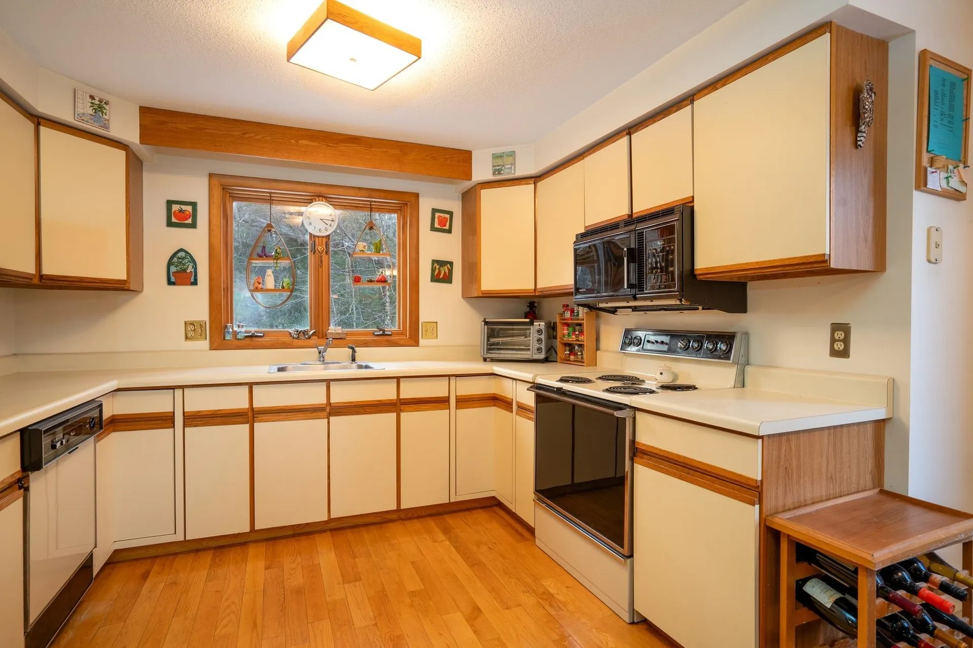411 Stratton Gate Road Jamaica VT 05343