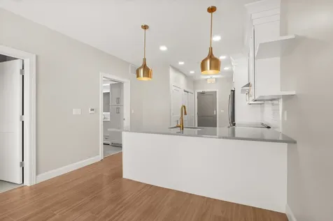 99 Foundry Place Portsmouth NH 03801