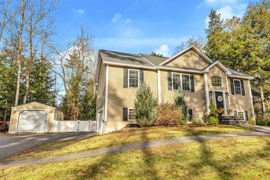 102 Bog Road Concord NH 03303