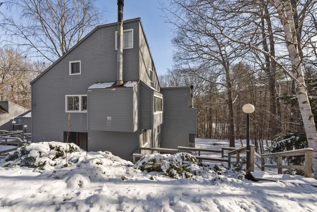 18 Condo Road Campton NH 03223
