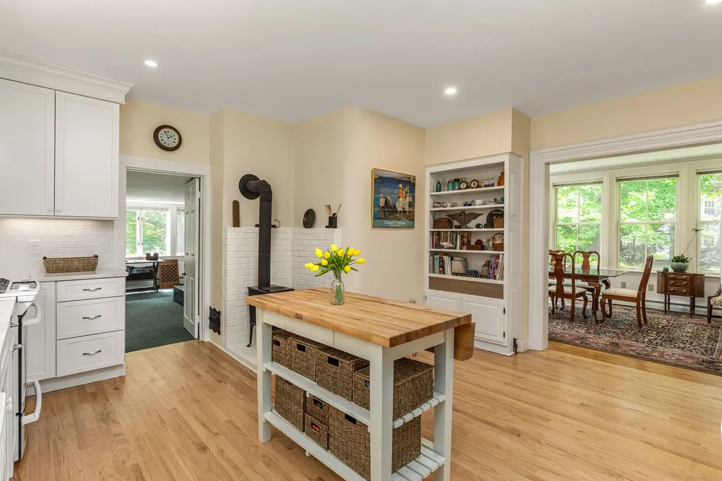 33 Pine Street Exeter NH 03833