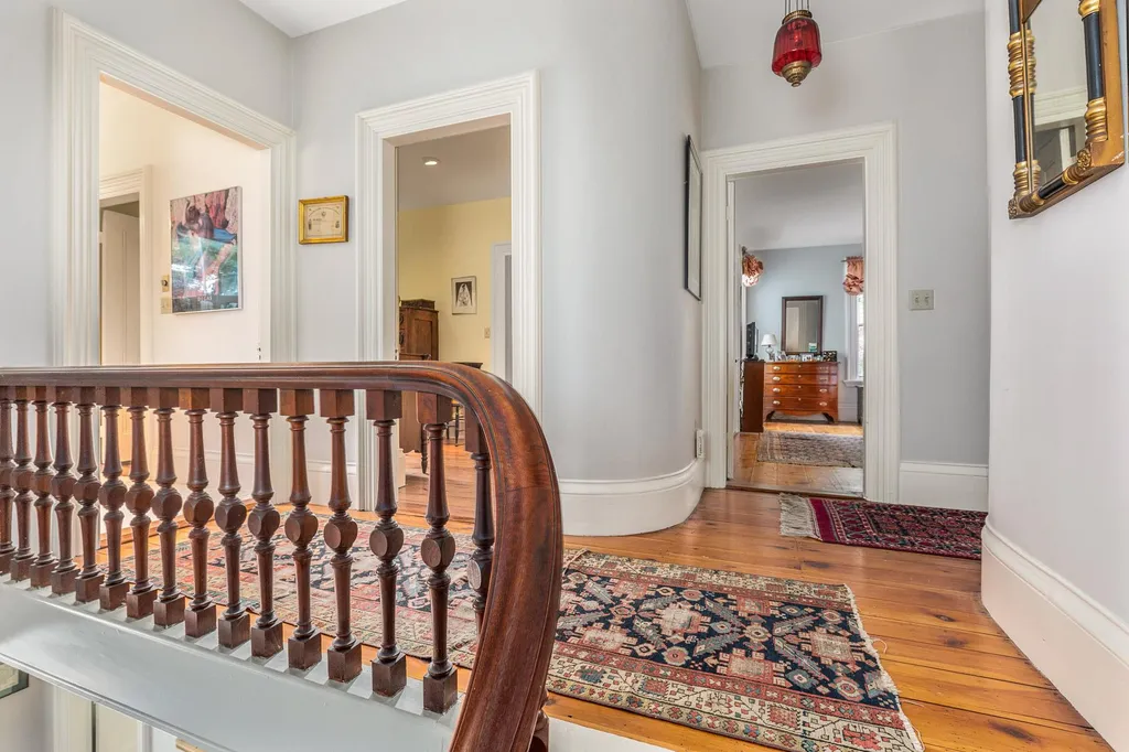 33 Pine Street Exeter NH 03833