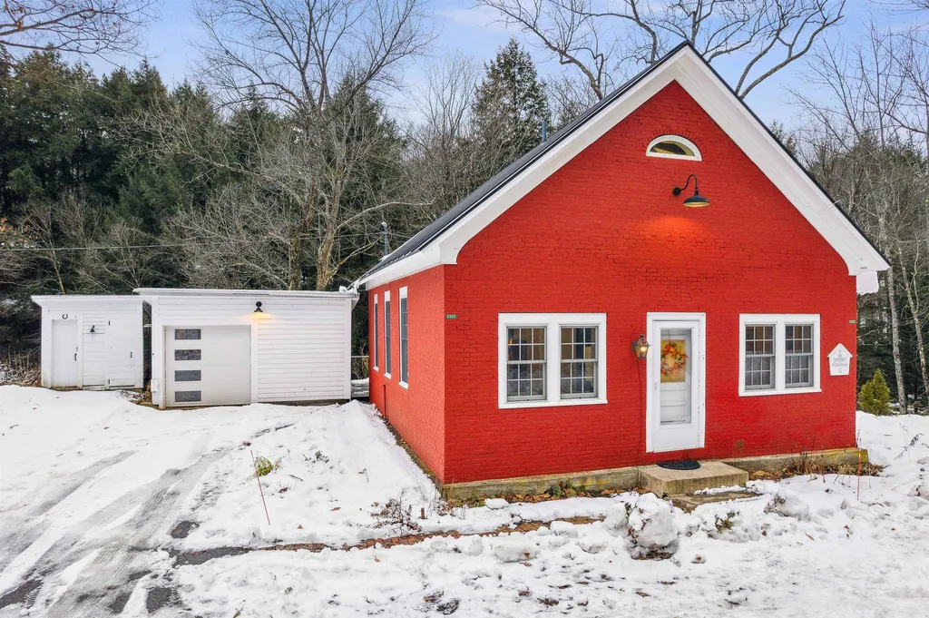 2305 County Road Windsor VT 05089