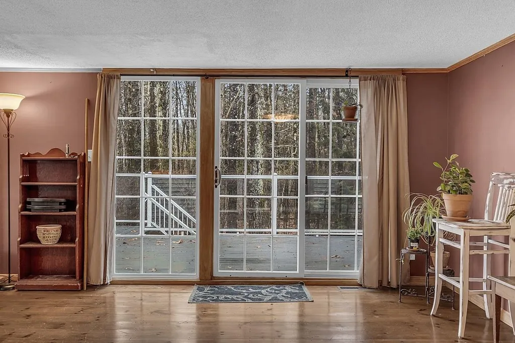 48 Mill Road Kingston NH 03848