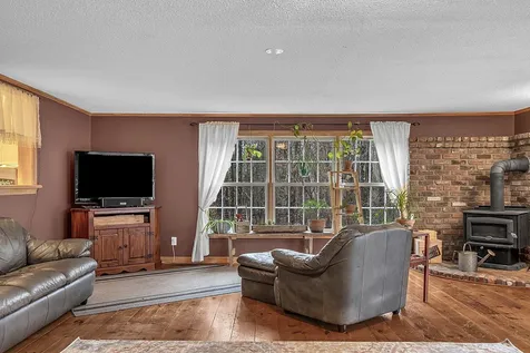 48 Mill Road Kingston NH 03848