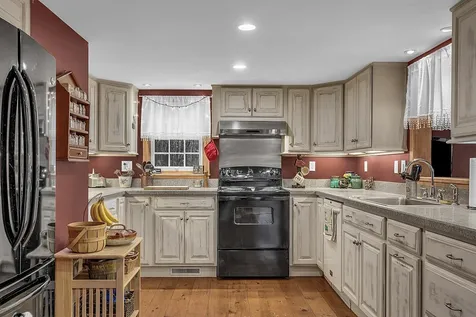 48 Mill Road Kingston NH 03848