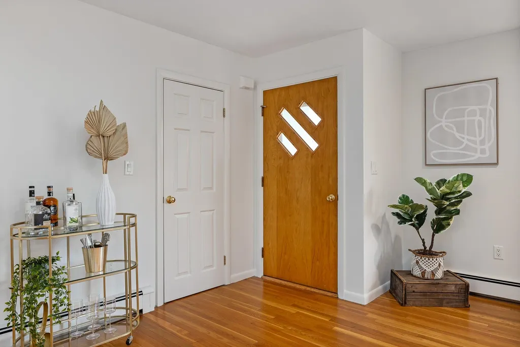 83 Sheffield Road Portsmouth NH 03801