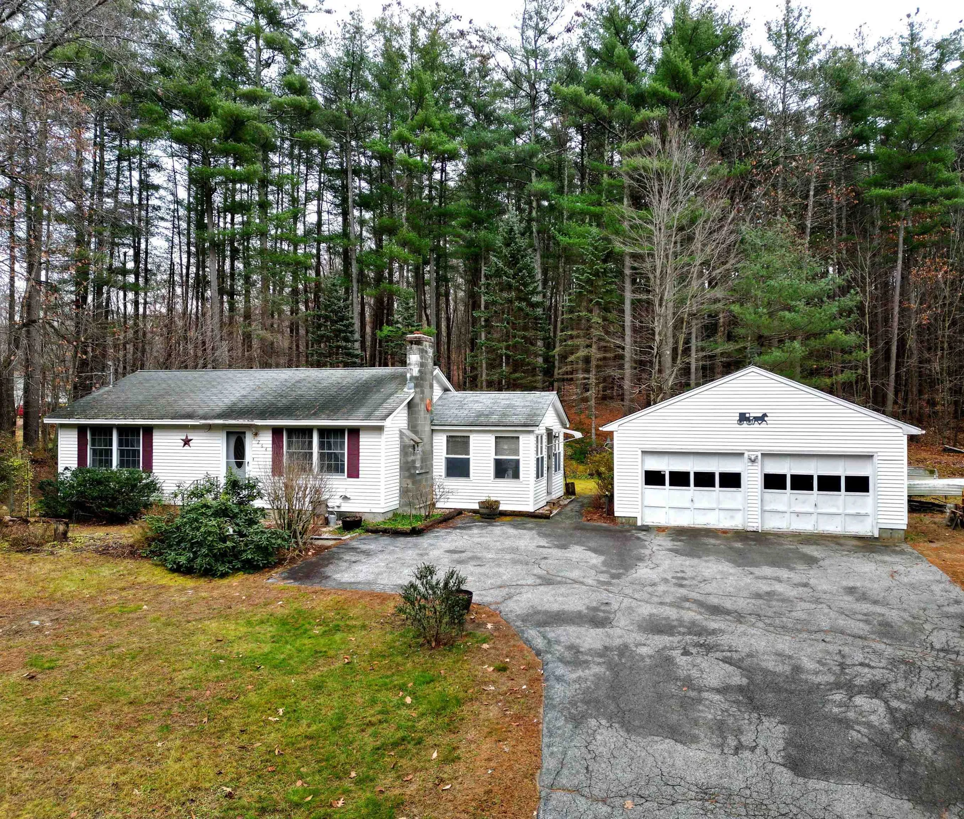 264 Halls Village Road Chester NH 03036
