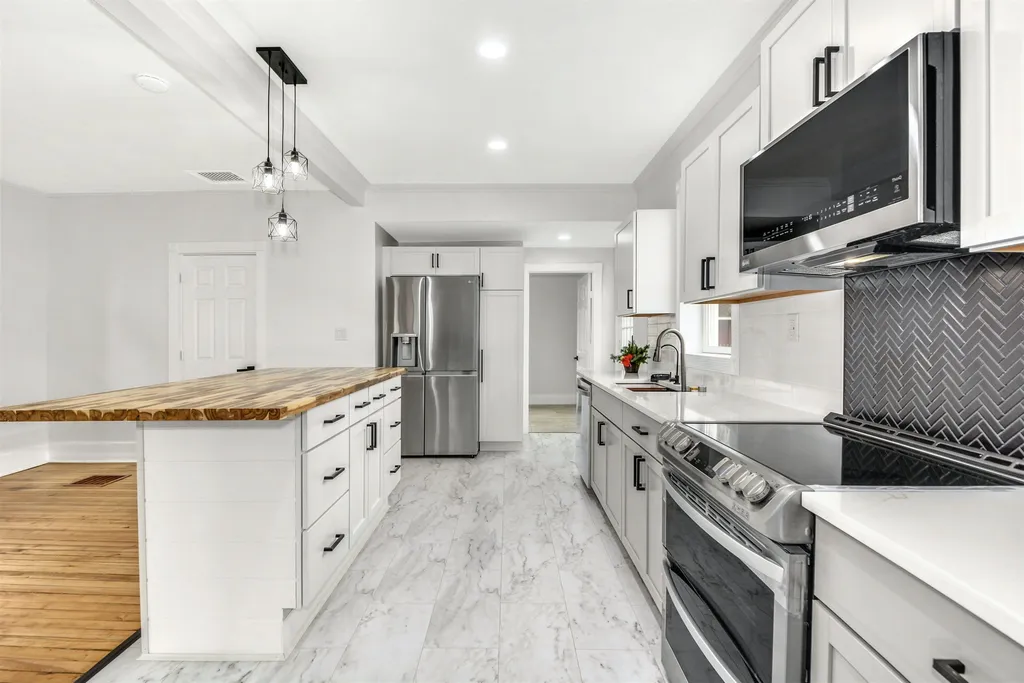 1 Quincy Street Nashua NH 03060
