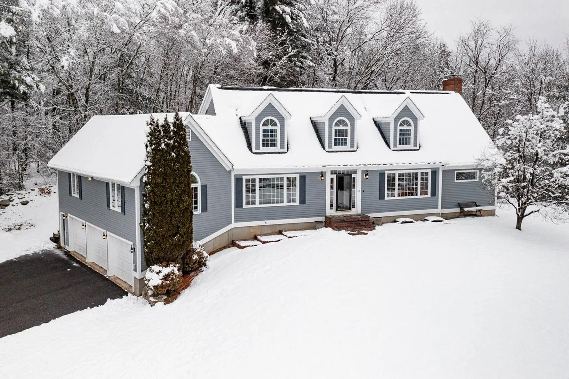 19 Pine Drive Bedford NH 03110