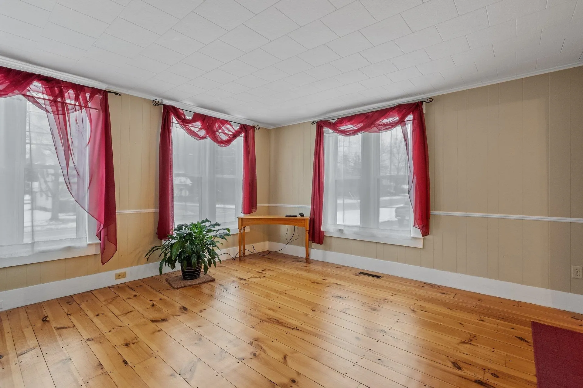 121 Park Street Northfield NH 03276