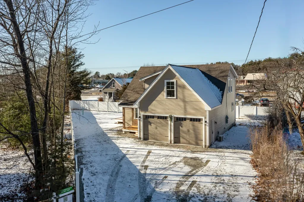 11 Kelwyn Drive Rollinsford NH 03869