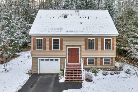 20 Lincoln Lane Barnstead NH 03225