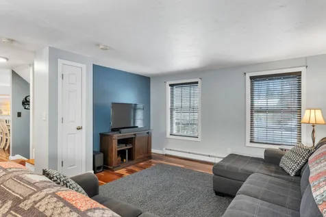 20 Lincoln Lane Barnstead NH 03225