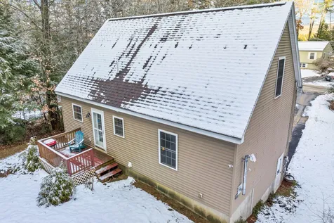 20 Lincoln Lane Barnstead NH 03225