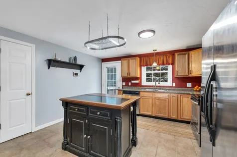 20 Lincoln Lane Barnstead NH 03225