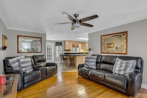 25 Smith Corner Road Plaistow NH 03865