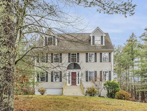 25 Smith Corner Road Plaistow NH 03865