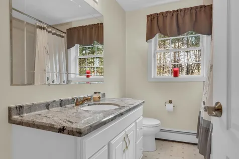 25 Smith Corner Road Plaistow NH 03865