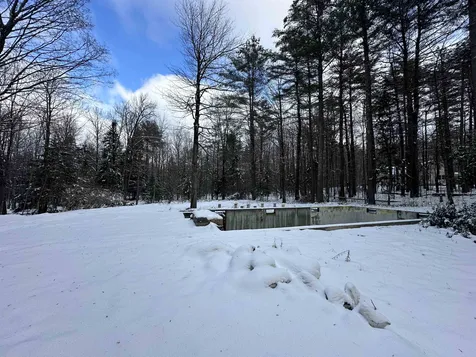186 Page Road New London NH 03257