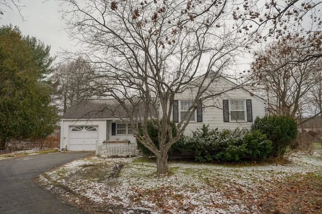 4980 Shelburne Road Shelburne VT 05482
