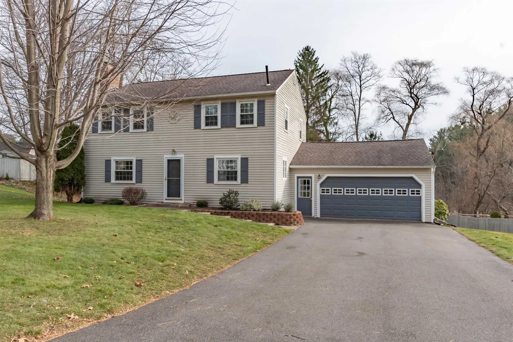 4 Sheffield Road Nashua NH 03062