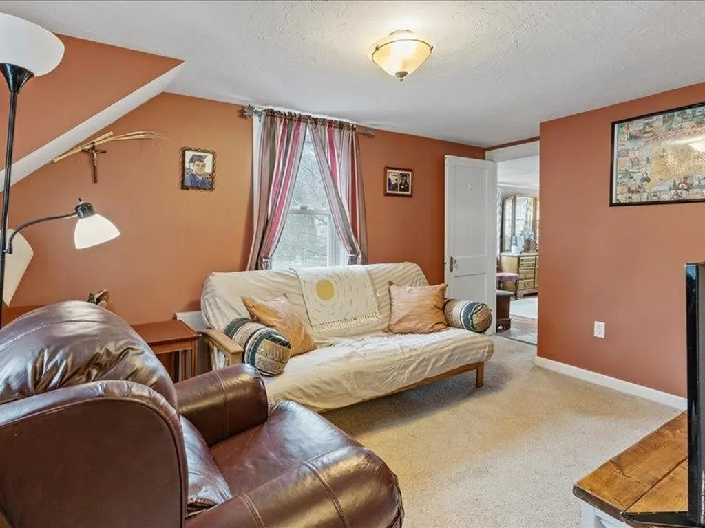 30 Bockes Road Londonderry NH 03053