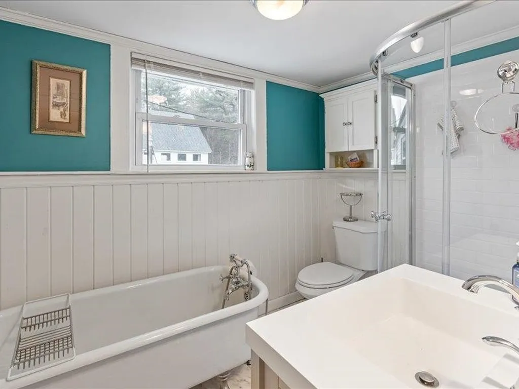 30 Bockes Road Londonderry NH 03053
