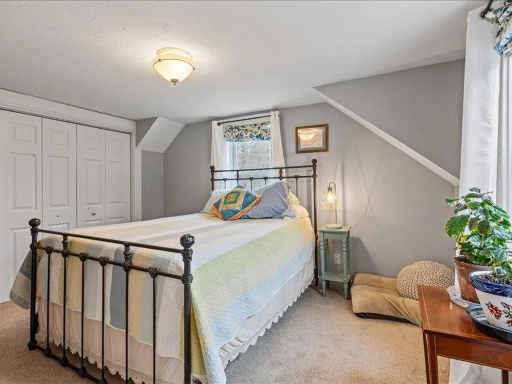 30 Bockes Road Londonderry NH 03053