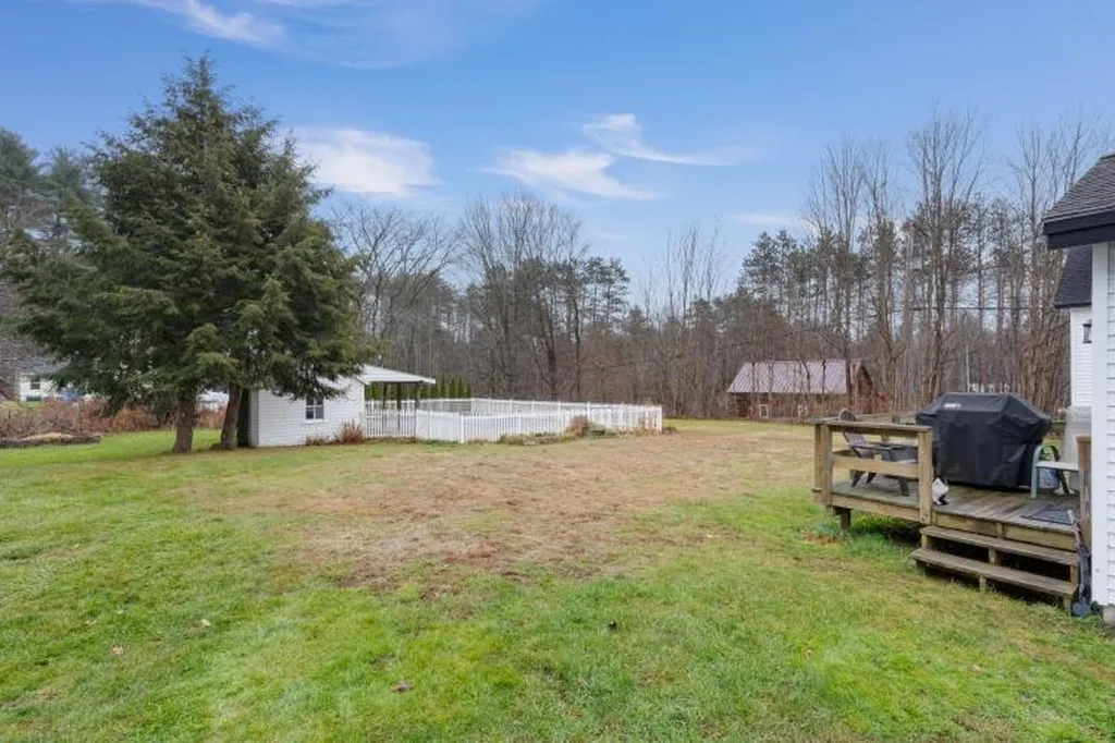 30 Bockes Road Londonderry NH 03053