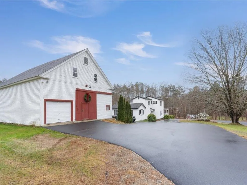 30 Bockes Road Londonderry NH 03053